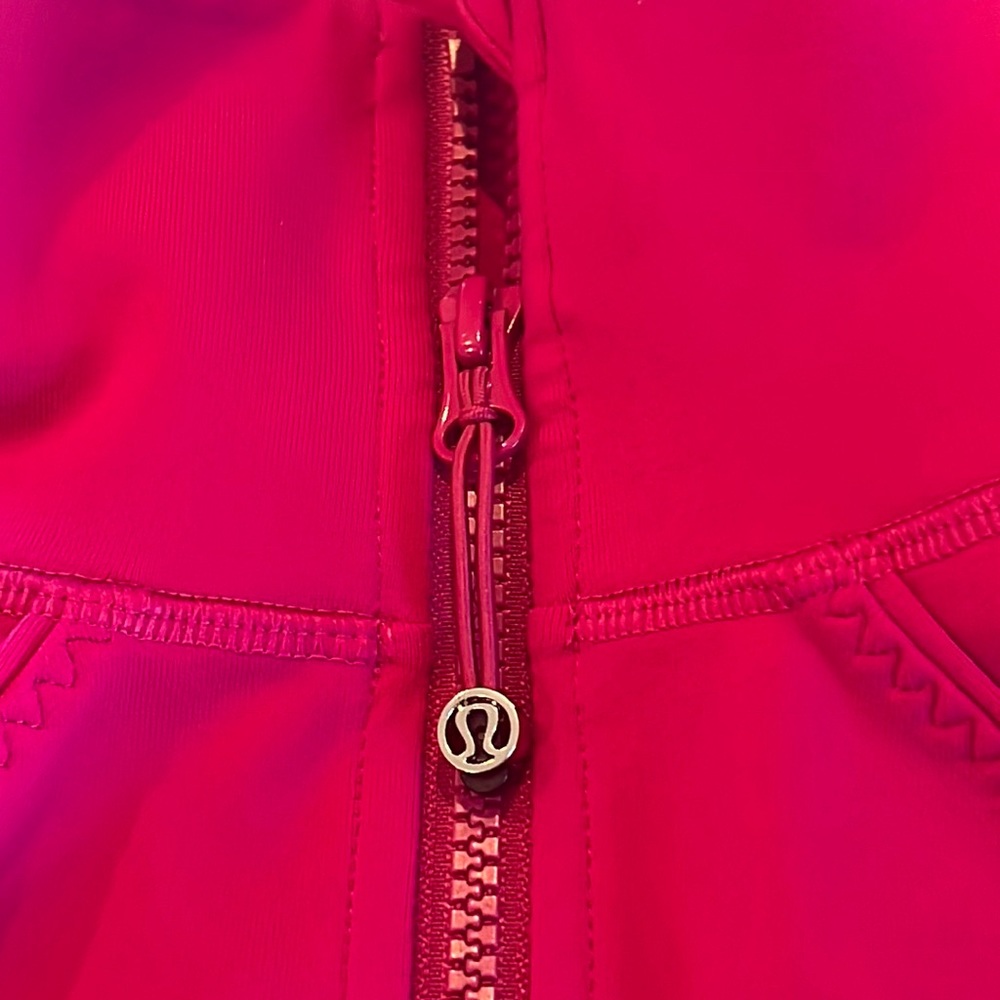lululemon athletica jacket - Picture 6 of 8